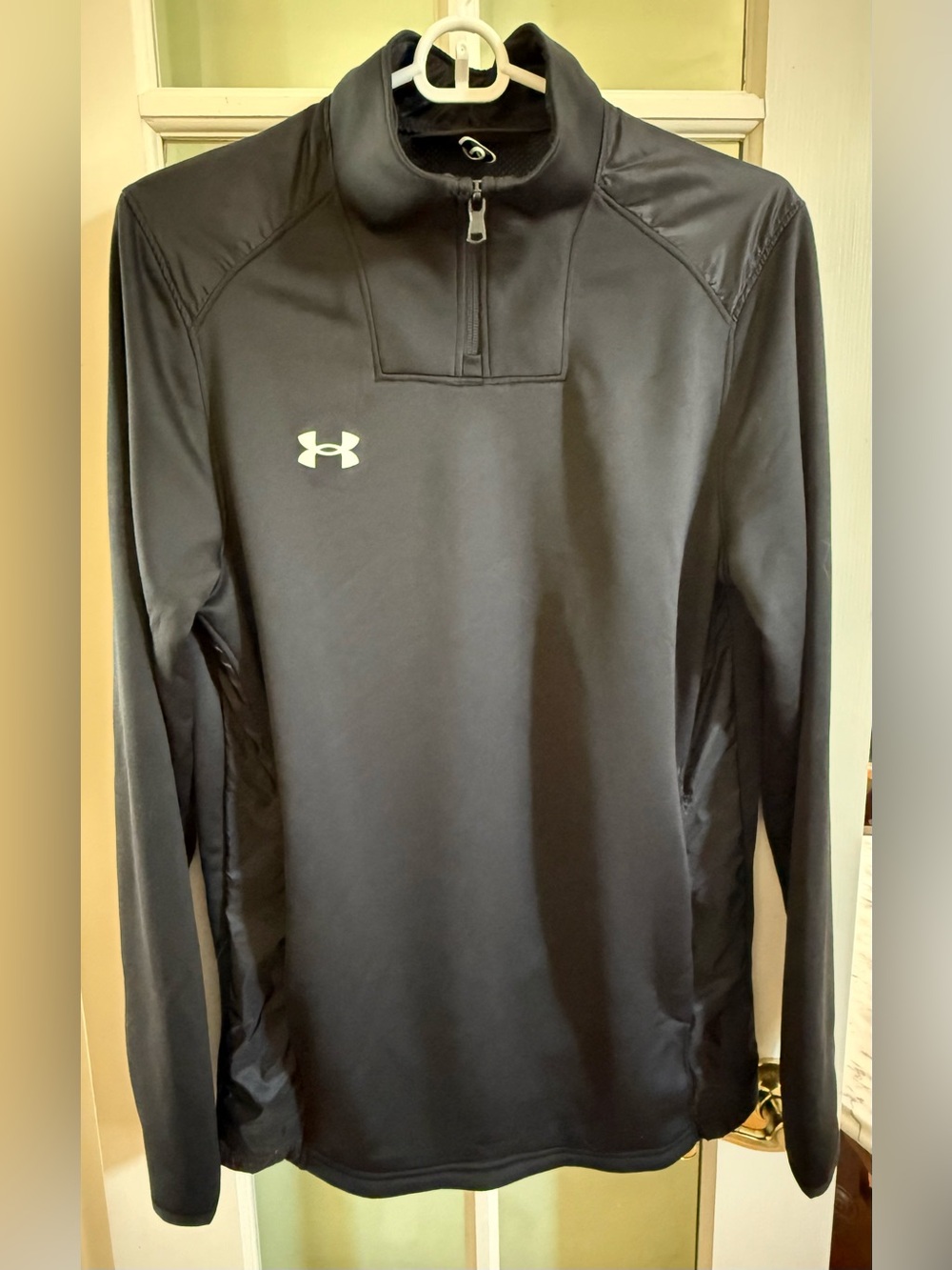 Under Armour Black Quarter-Zip Men’s Pullover NWT